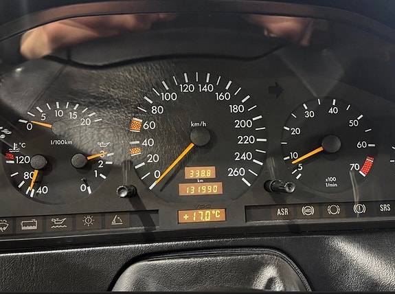 Mercedes-Benz SL280 14 of 19