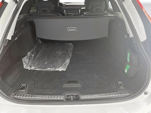 Volvo V90 17 of 19