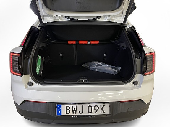 Volvo EX30 9 of 17