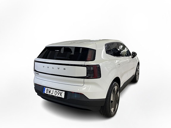 Volvo EX30 5 of 17