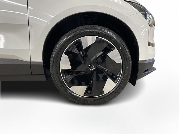 Volvo EX30 10 of 17