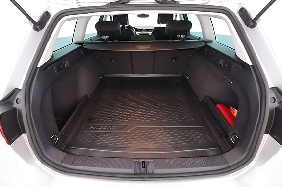 Volkswagen Passat 9 of 20