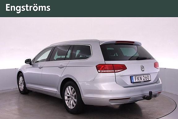 Volkswagen Passat 4 of 20