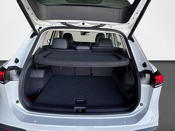 Volkswagen Tiguan 11 of 13
