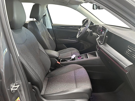 Volkswagen Tiguan 15 of 16