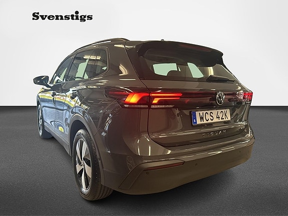 Volkswagen Tiguan 7 of 16