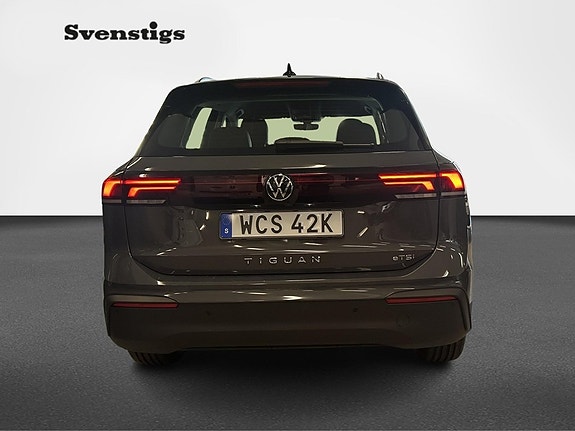 Volkswagen Tiguan 6 of 16
