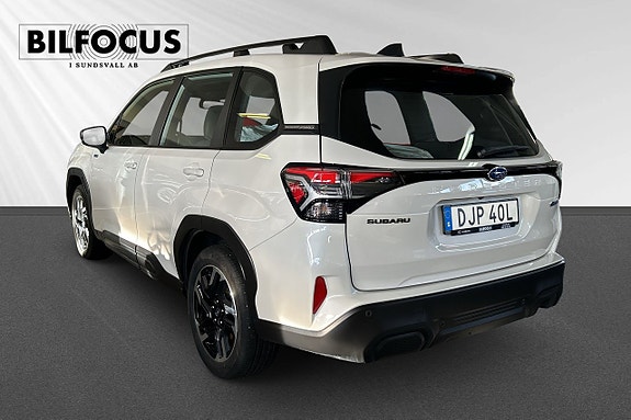 Subaru Forester 2 of 6