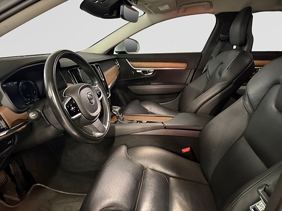 Volvo V90 11 of 26