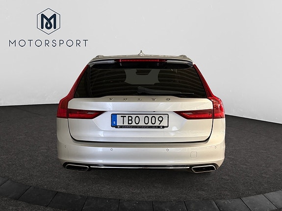 Volvo V90 6 of 26