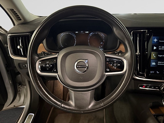 Volvo V90 14 of 26