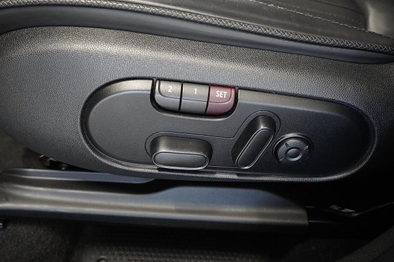 MINI Countryman Cooper SE 9 of 22