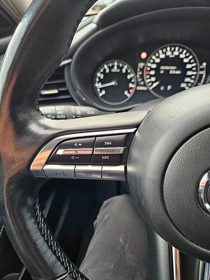 Mazda CX-30 11 of 29