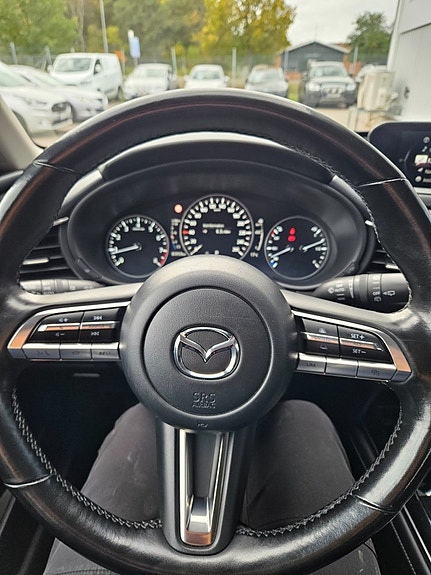 Mazda CX-30 12 of 29