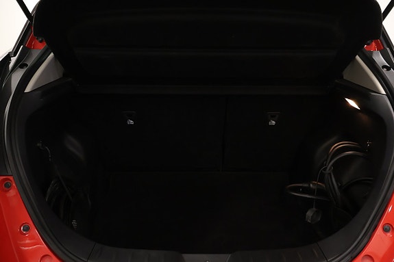 Nissan Leaf 5 of 8