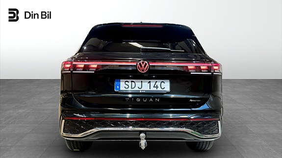Volkswagen Tiguan 5 of 23