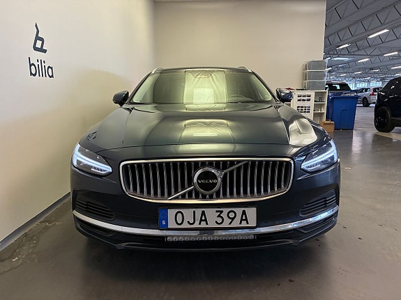 Volvo V90 2 of 22