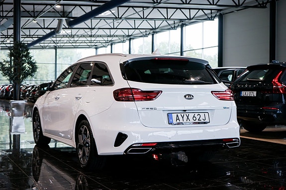 Kia Ceed 8 of 30