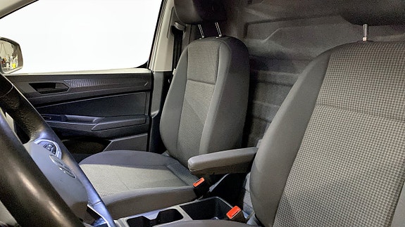 Volkswagen Caddy Maxi 8 of 13