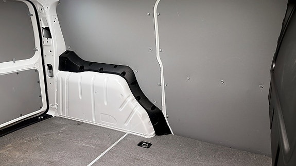 Volkswagen Caddy 11 of 12