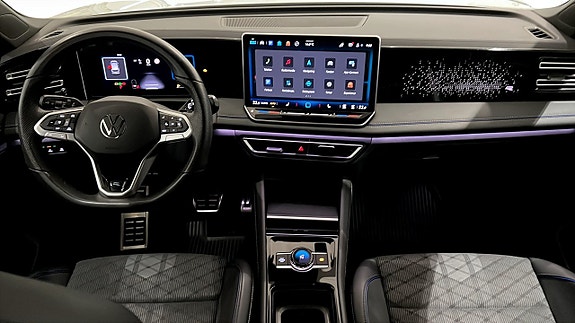 Volkswagen Tiguan 10 of 23