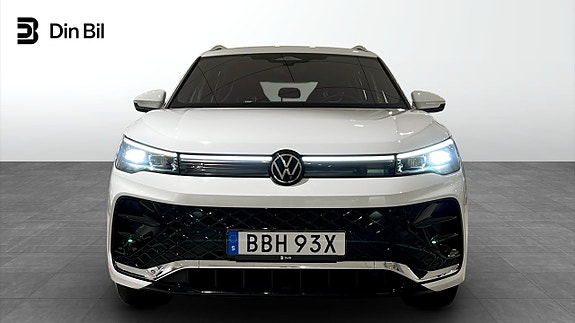 Volkswagen Tiguan 4 of 23