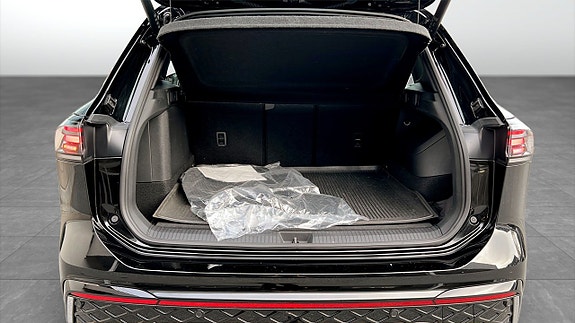 Volkswagen Tiguan 13 of 25