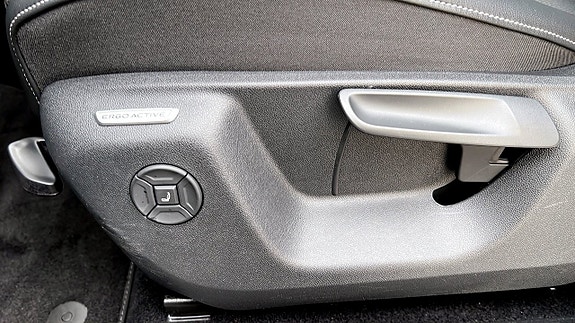 Volkswagen Tiguan 18 of 25