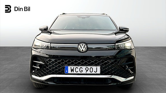 Volkswagen Tiguan 4 of 25