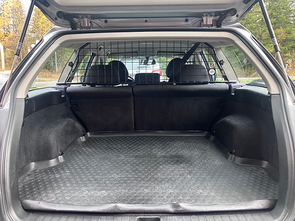 Subaru Legacy 6 of 6