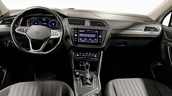 Volkswagen Tiguan Allspace 10 of 12