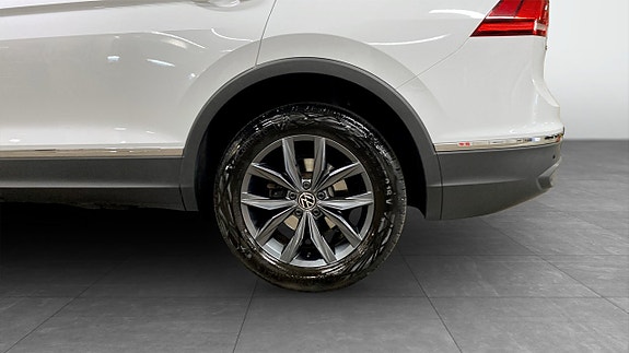 Volkswagen Tiguan Allspace 6 of 12