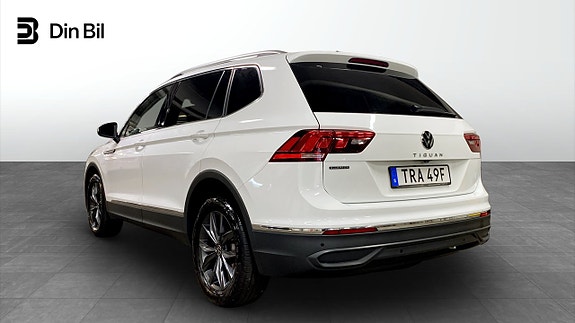 Volkswagen Tiguan Allspace 3 of 12