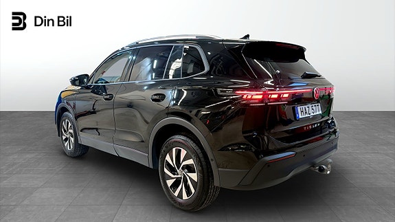 Volkswagen Tiguan 3 of 22