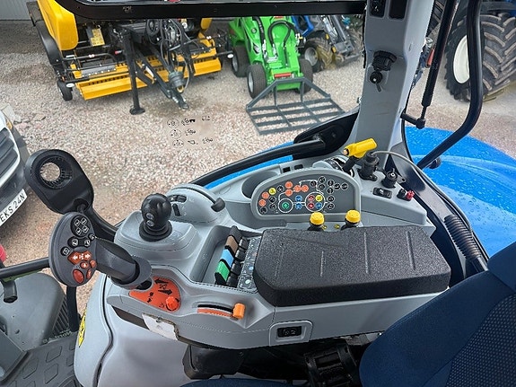 New Holland T 7.210 AC, GPS, PTO 6 of 8