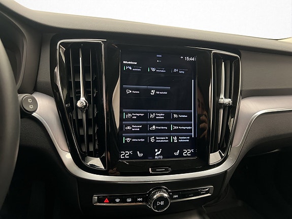 Volvo V60 Cross Country 21 of 30