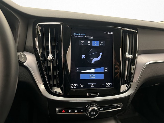 Volvo V60 Cross Country 19 of 30