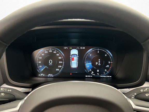 Volvo V60 Cross Country 14 of 30