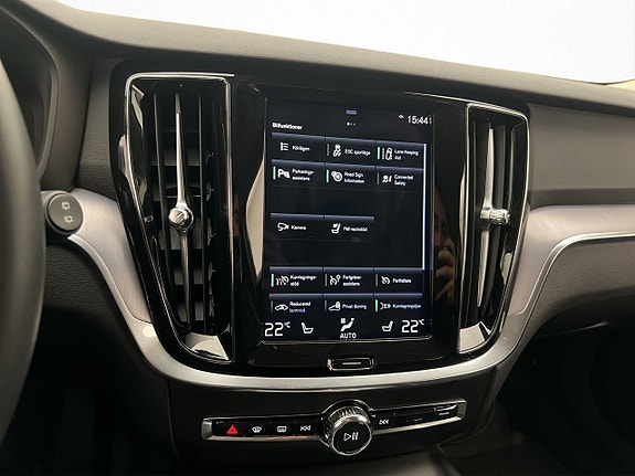 Volvo V60 Cross Country 20 of 30