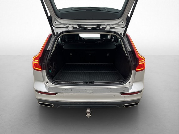 Volvo V60 Cross Country 27 of 30