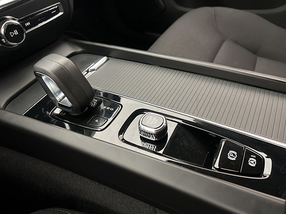 Volvo V60 Cross Country 23 of 30