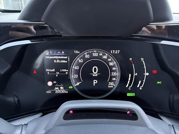 Lexus NX350h 13 of 14