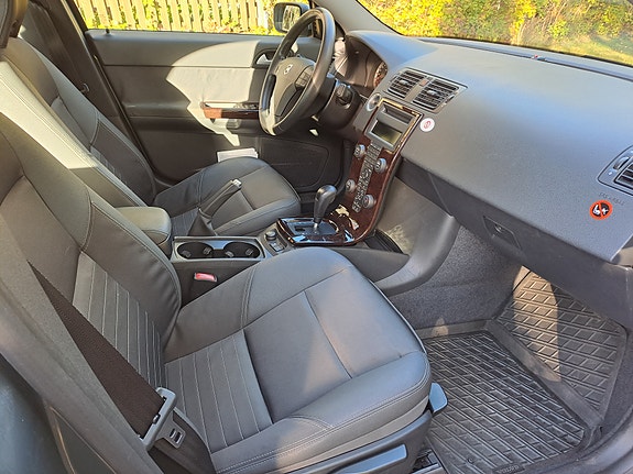 Volvo S40 15 of 16