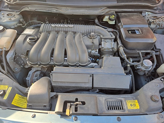 Volvo S40 12 of 16