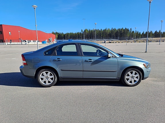 Volvo S40 5 of 16