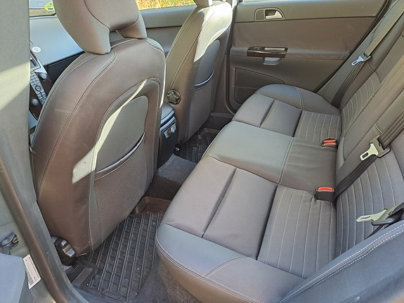 Volvo S40 14 of 16