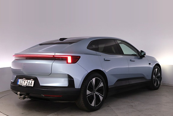 Polestar 4 5 of 27