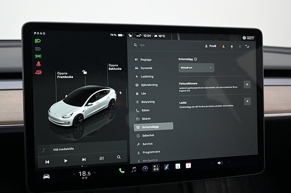 Tesla Model 3 15 of 27