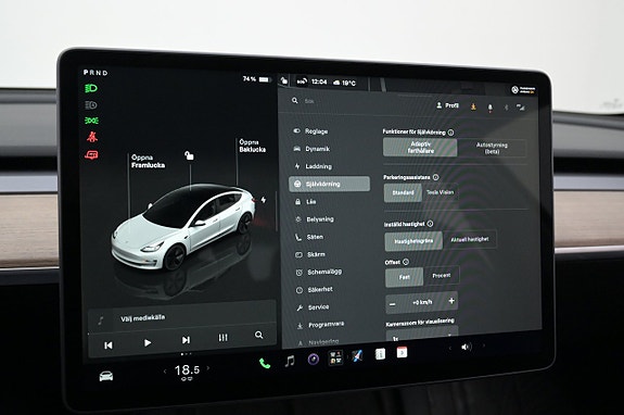 Tesla Model 3 14 of 27