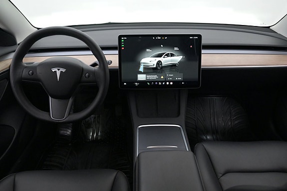 Tesla Model 3 6 of 27